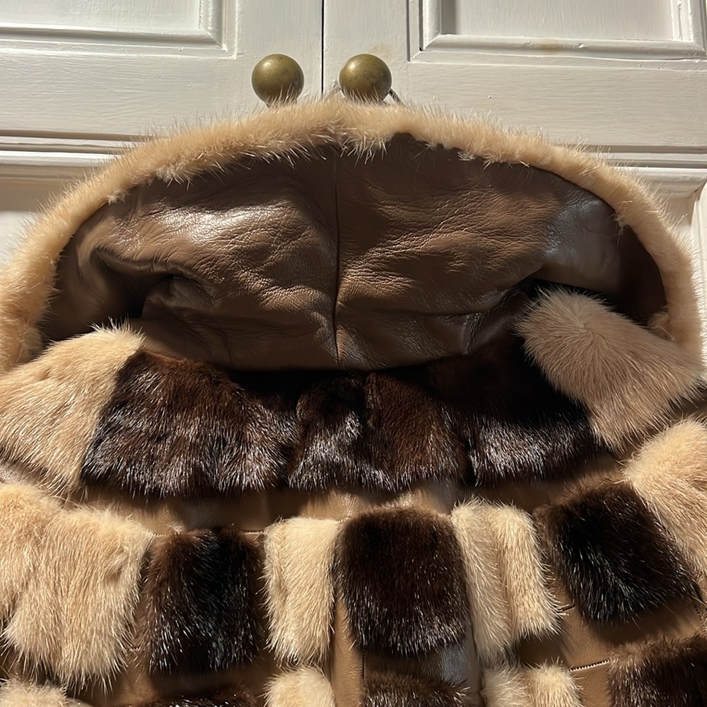 70’s Aesthetic, Vintage It Girl Fur Coat! - Picture 6 of 12